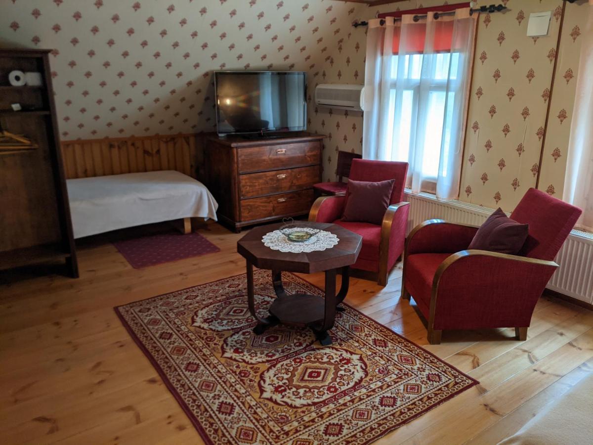 Avinurme Hostel Экстерьер фото